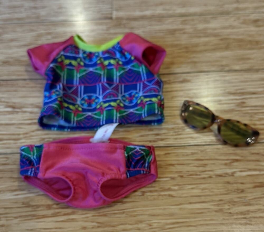 American Girl Lea's Mix & Match Swim Suit Set Tankini 18" Doll & Sunglasses